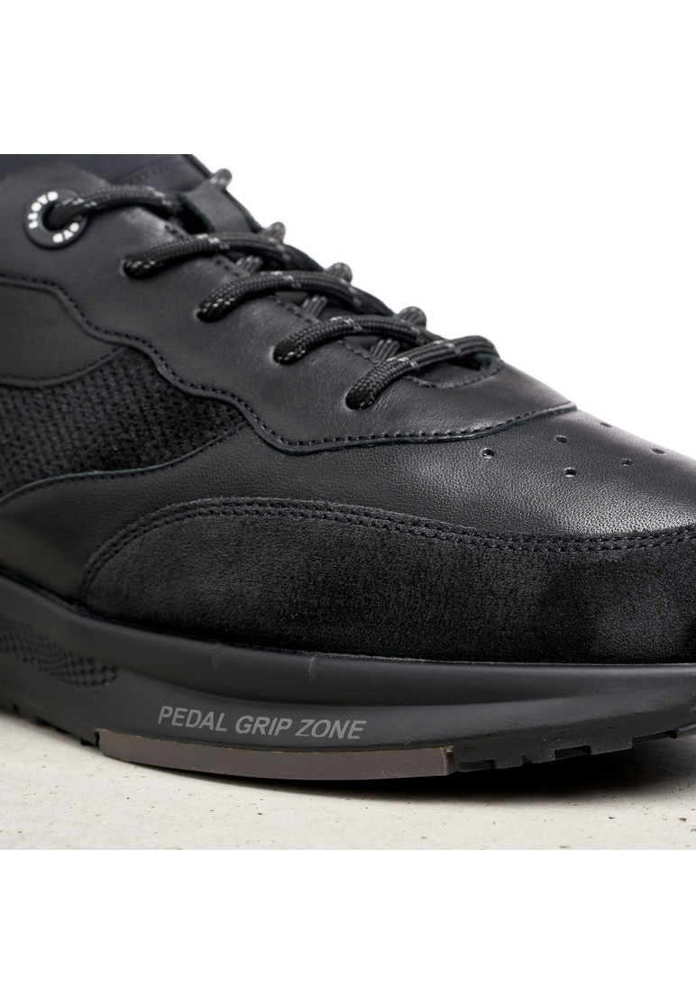 SNEAKER Schwarz