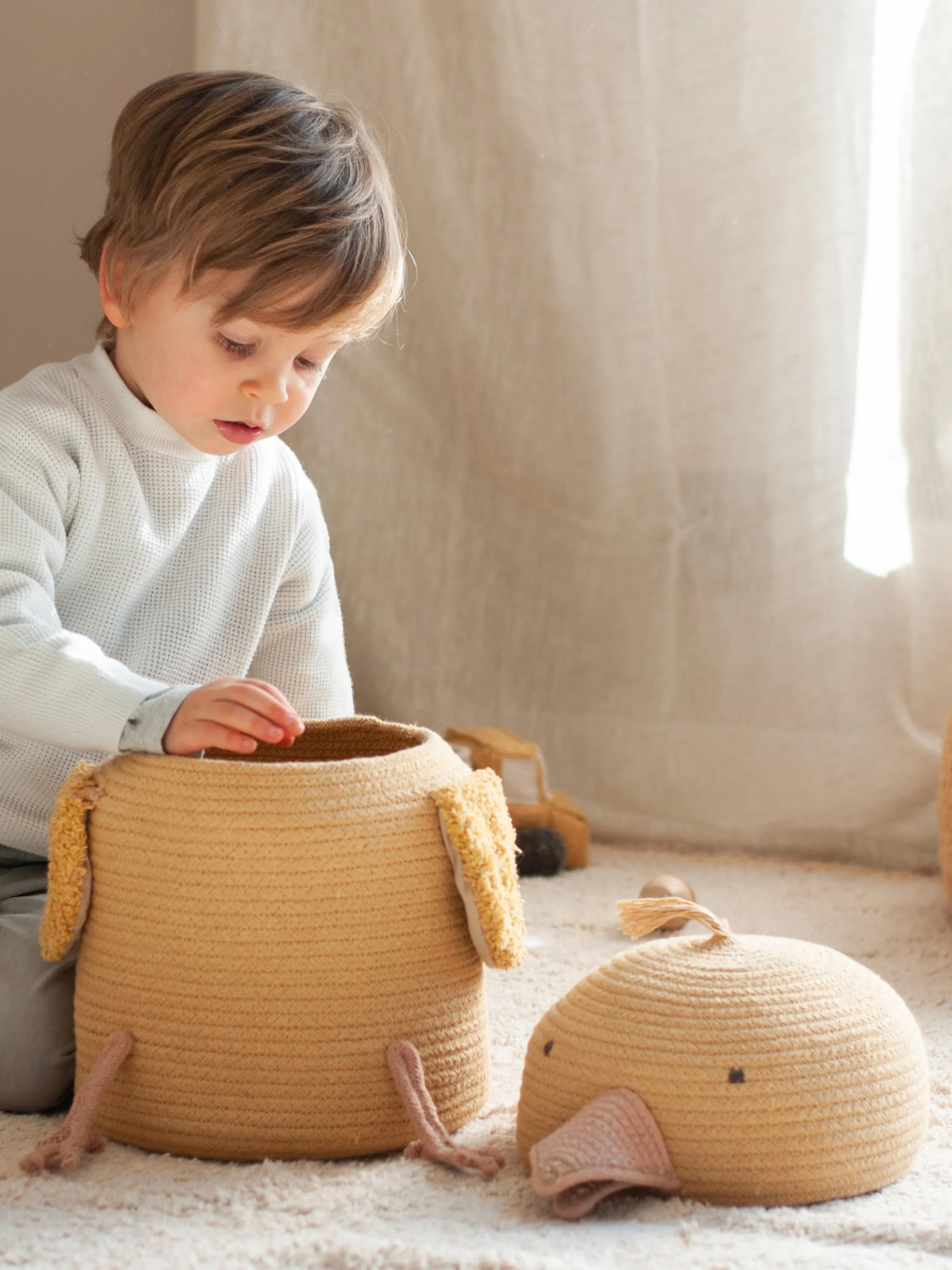 Opbergmand Charlie the Chicken met deksel, handgemaakt