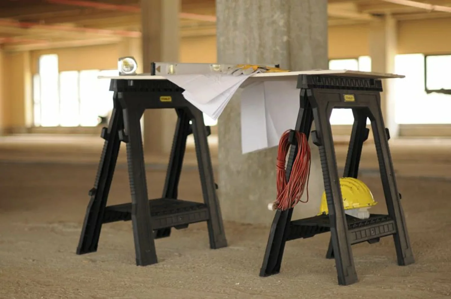 Stanley 1-70-713 Kunststof schragen - draagcapaciteit 450 kg (set van 2 stuks)