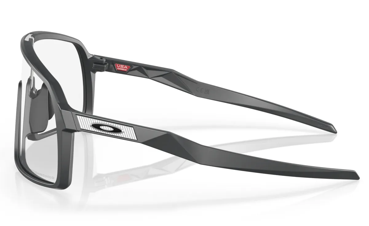 Oakley Sutro Matte Carbon w/ Clear Photochromic