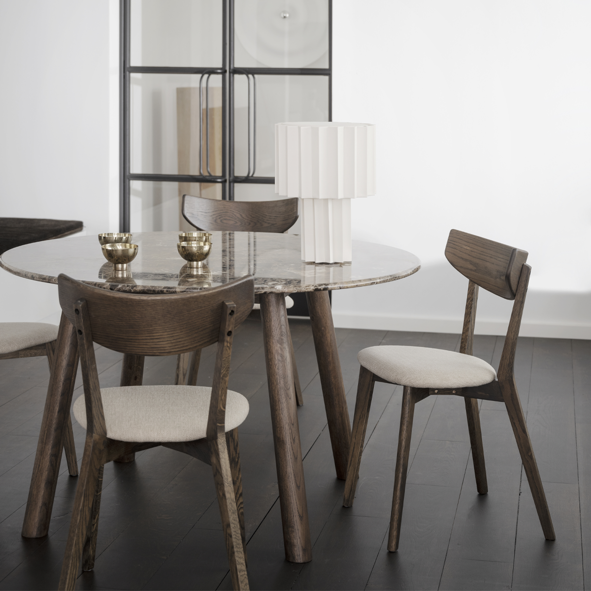 Eettafel Taransay Bruin