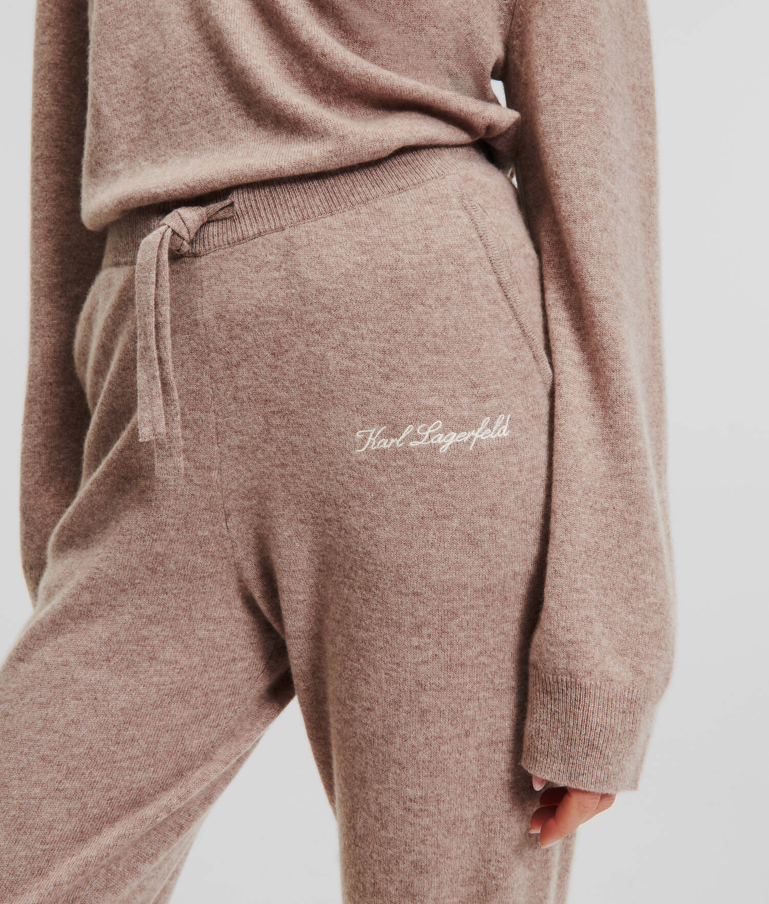 PANTALON DE JOGGING EN CACHEMIRE HOTEL KARL