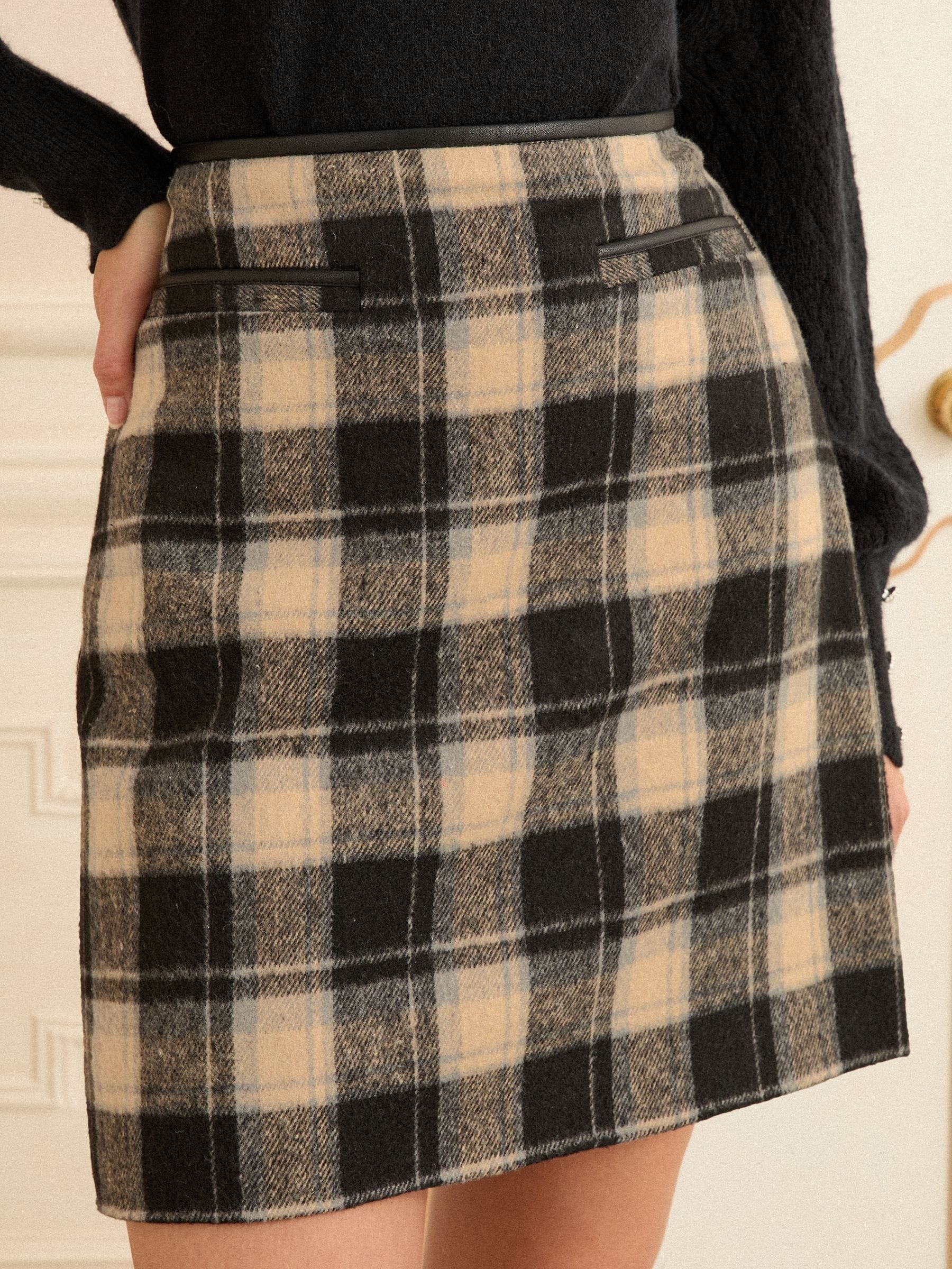 Love & Roses Brushed Mini Skirt