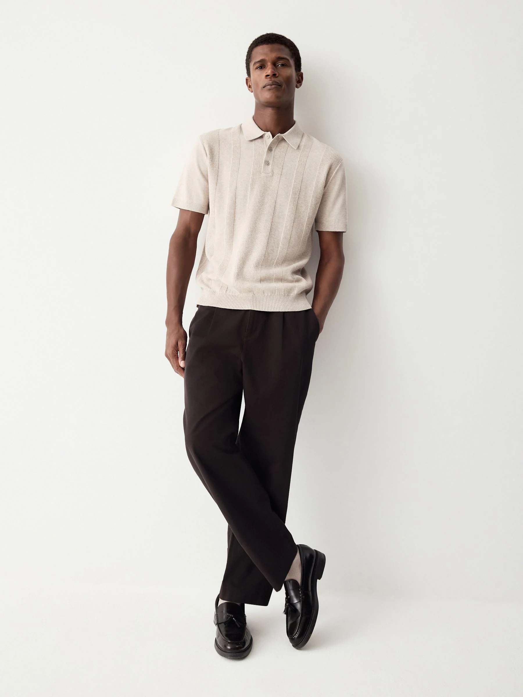 Neutraal - Regular-fit poloshirt met textuur, hoog katoengehalte, korte mouwen en gebreid