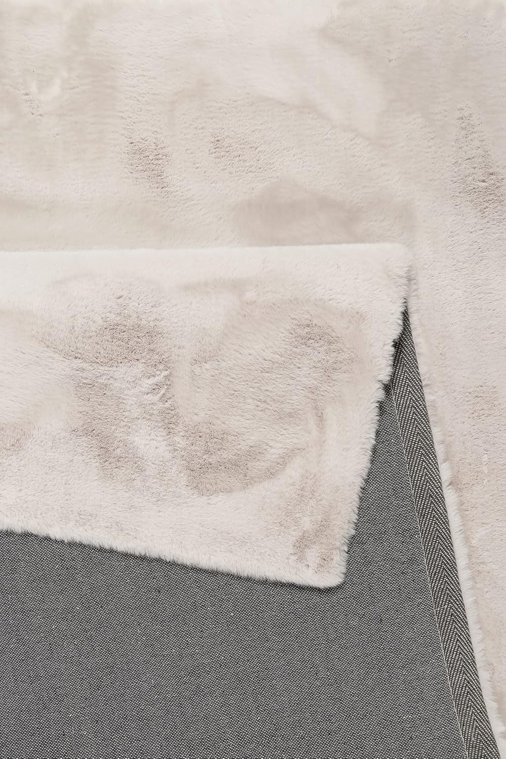Esprit Home, Moderner Hochflor Teppich - Läufer für Wohnzimmer, Flur, Schlafzimmer, Alice (200 x 200 cm, hell grau)