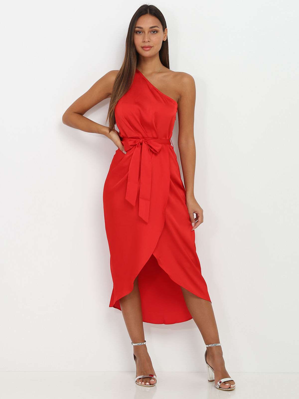 Robe asymétrique satinée- Rouge