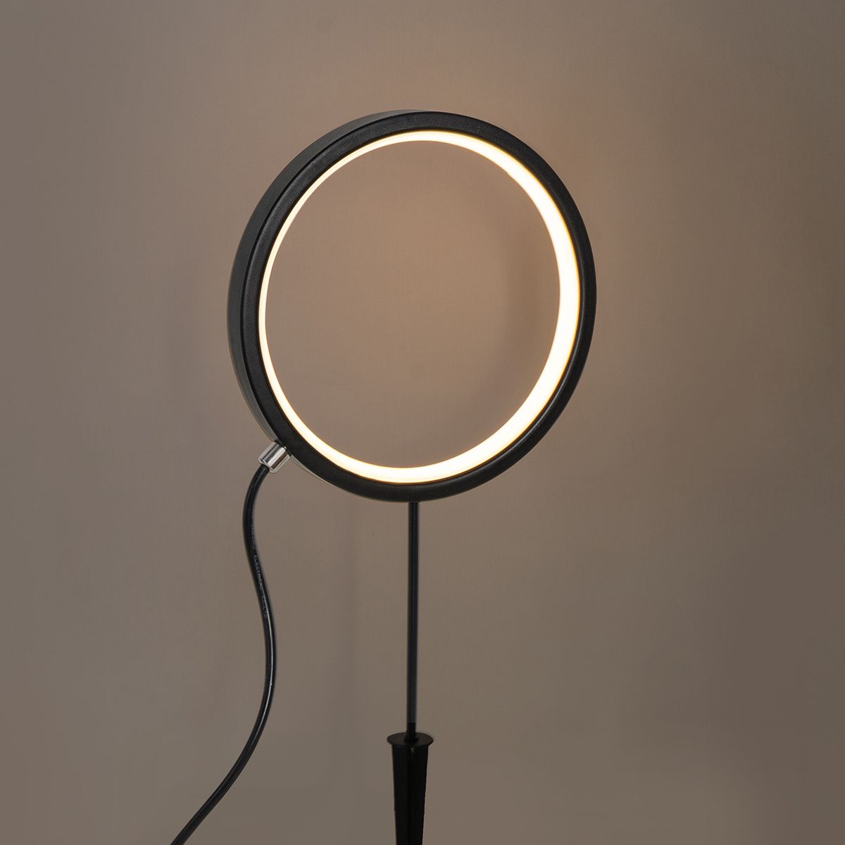 Set van 2 prikspots zwart 50cm incl. LED oplaadbaar en solar IP65 - Adalind