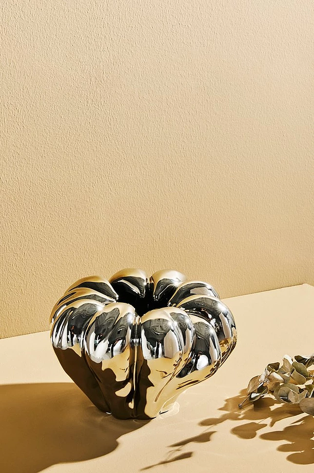 Ruth vase
