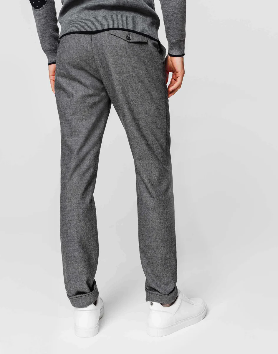 Chino sport gris