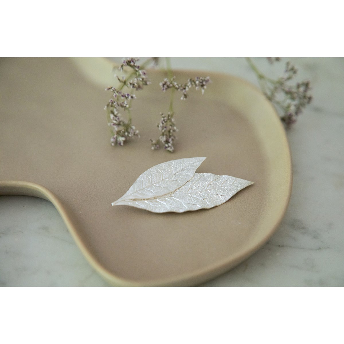 broche feuilles plaqué argent - THALIE