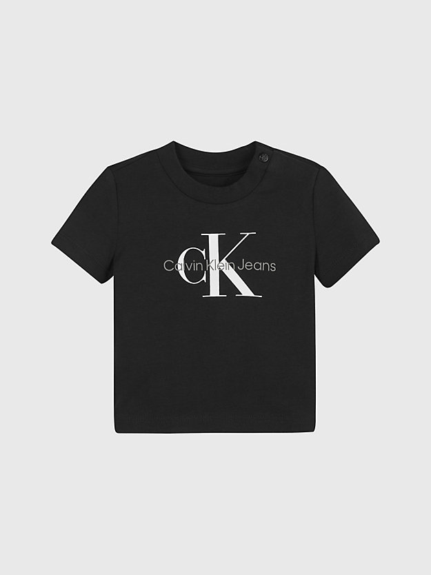 Camiseta infantil com logotipo