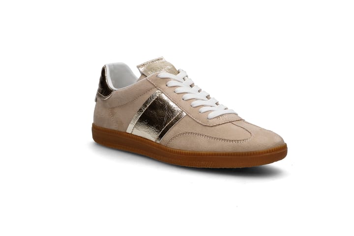 Retro sneakers