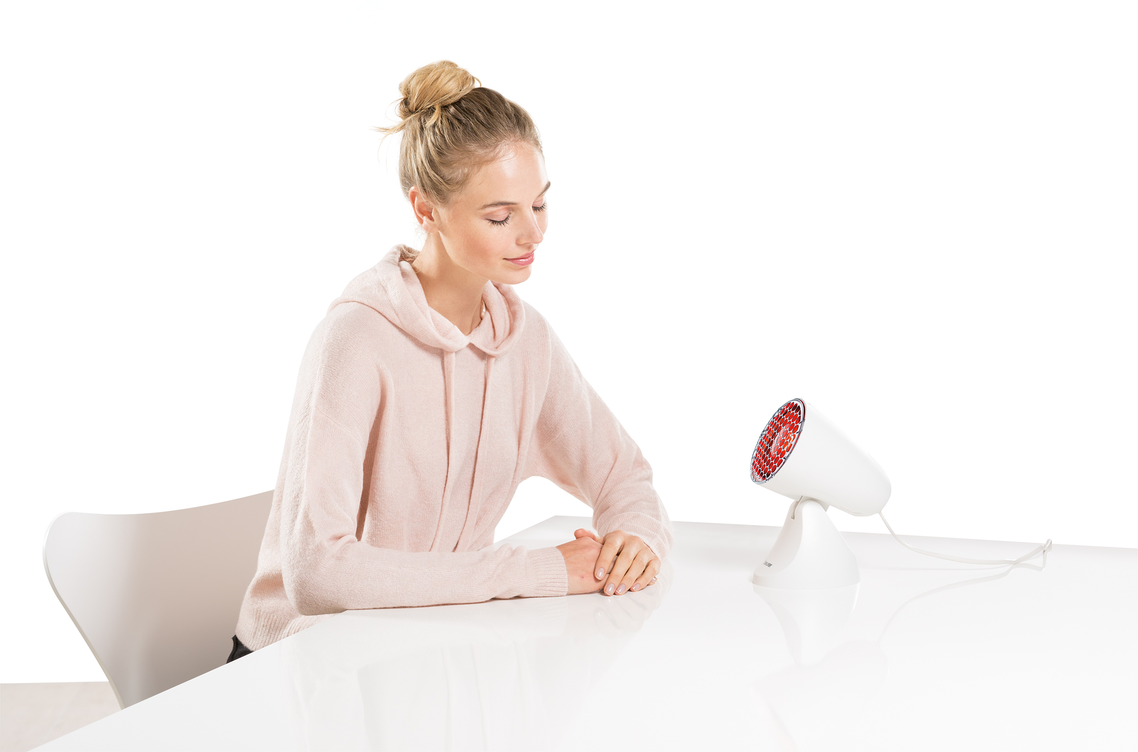 IL 11 Rotlicht Infrarotlampe Lichttherapie für Erkältung und Muskelverspannung inkl. Schutzbrille (61403) - Weiss