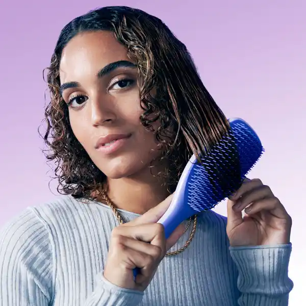 The Ultimate Detangler Large Black Gloss