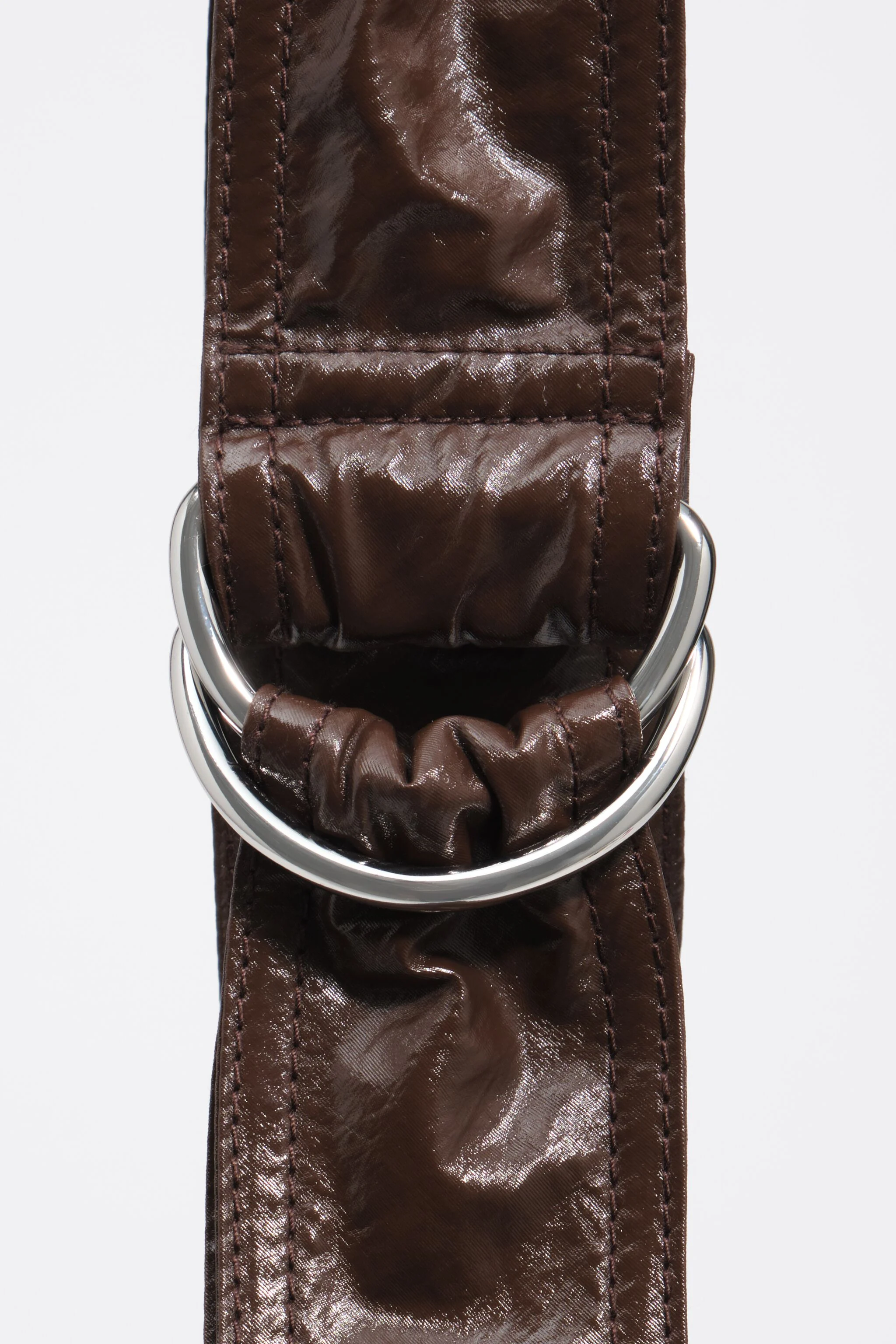 Saco Moon de chocolate brilhante médio