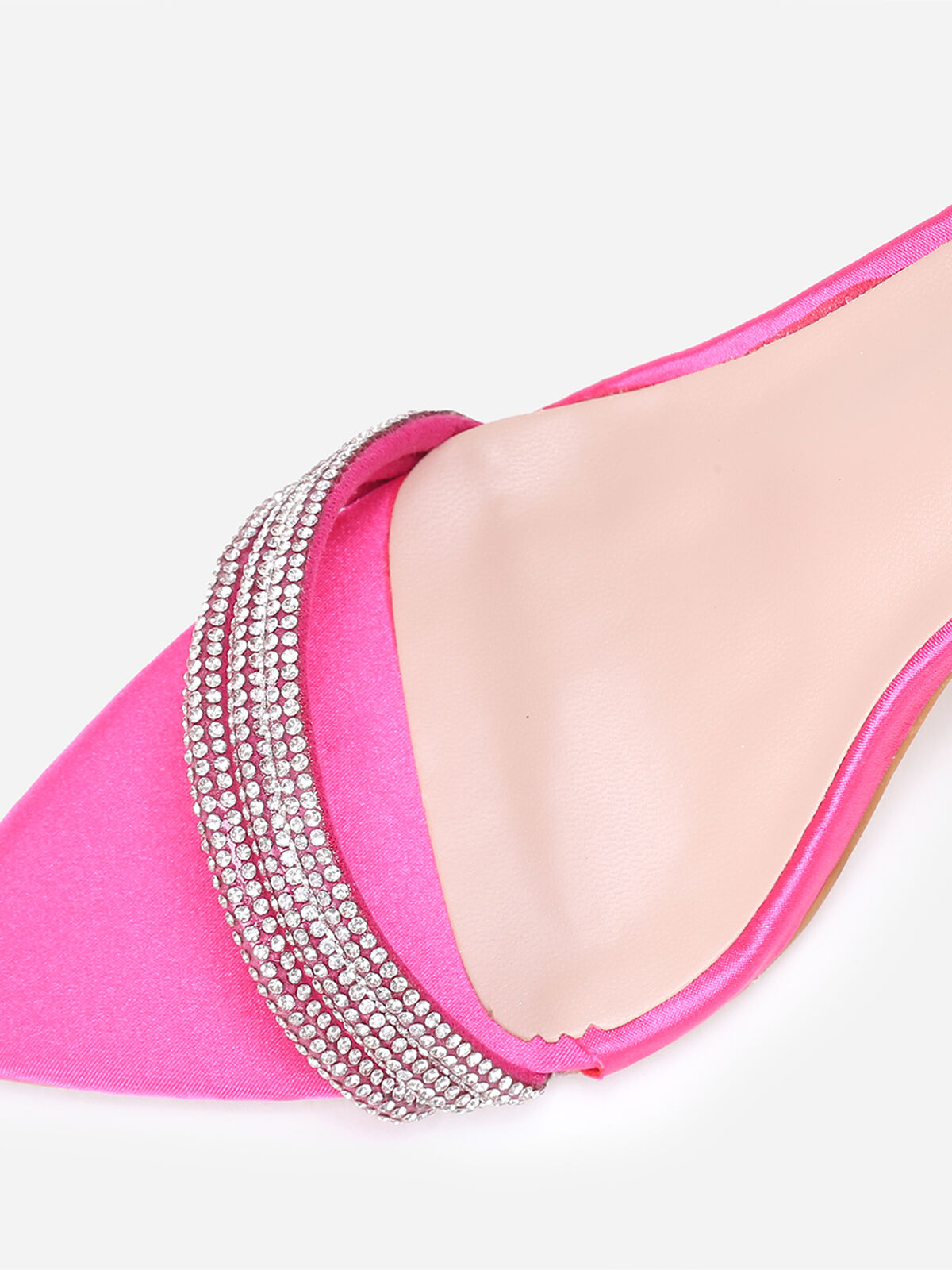 Sandales satinées à strass et talon bobine- Rose