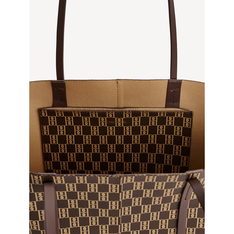 By Malene Birger<br>Shopper Abigail Monogram