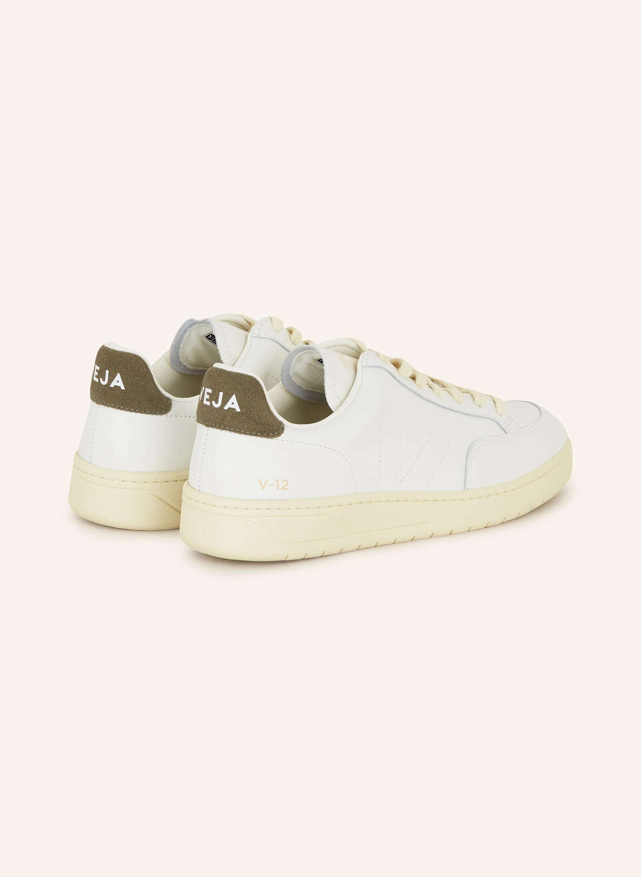 VEJA Sneaker V-12