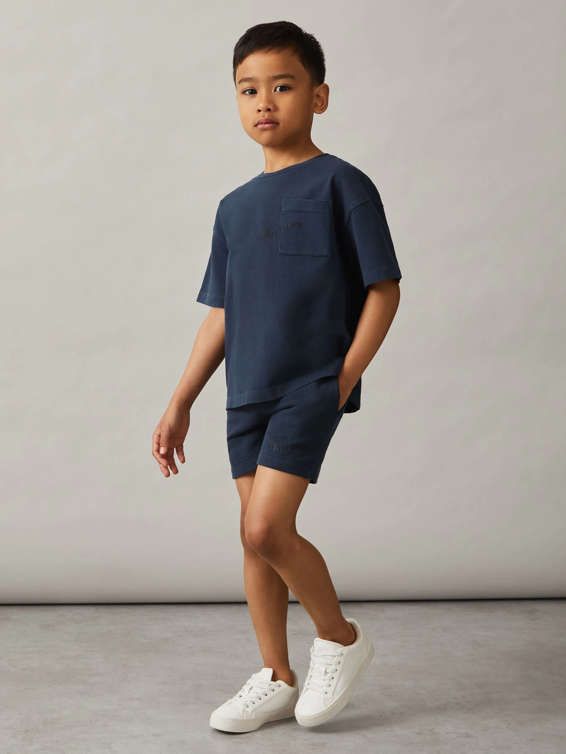 Verwassen marineblauw - Reiss Perry Cotton Brand-Embroidered Shorts