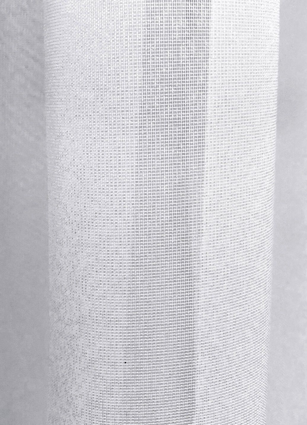 Leicht transparenter Store mit Automatikfaltenband