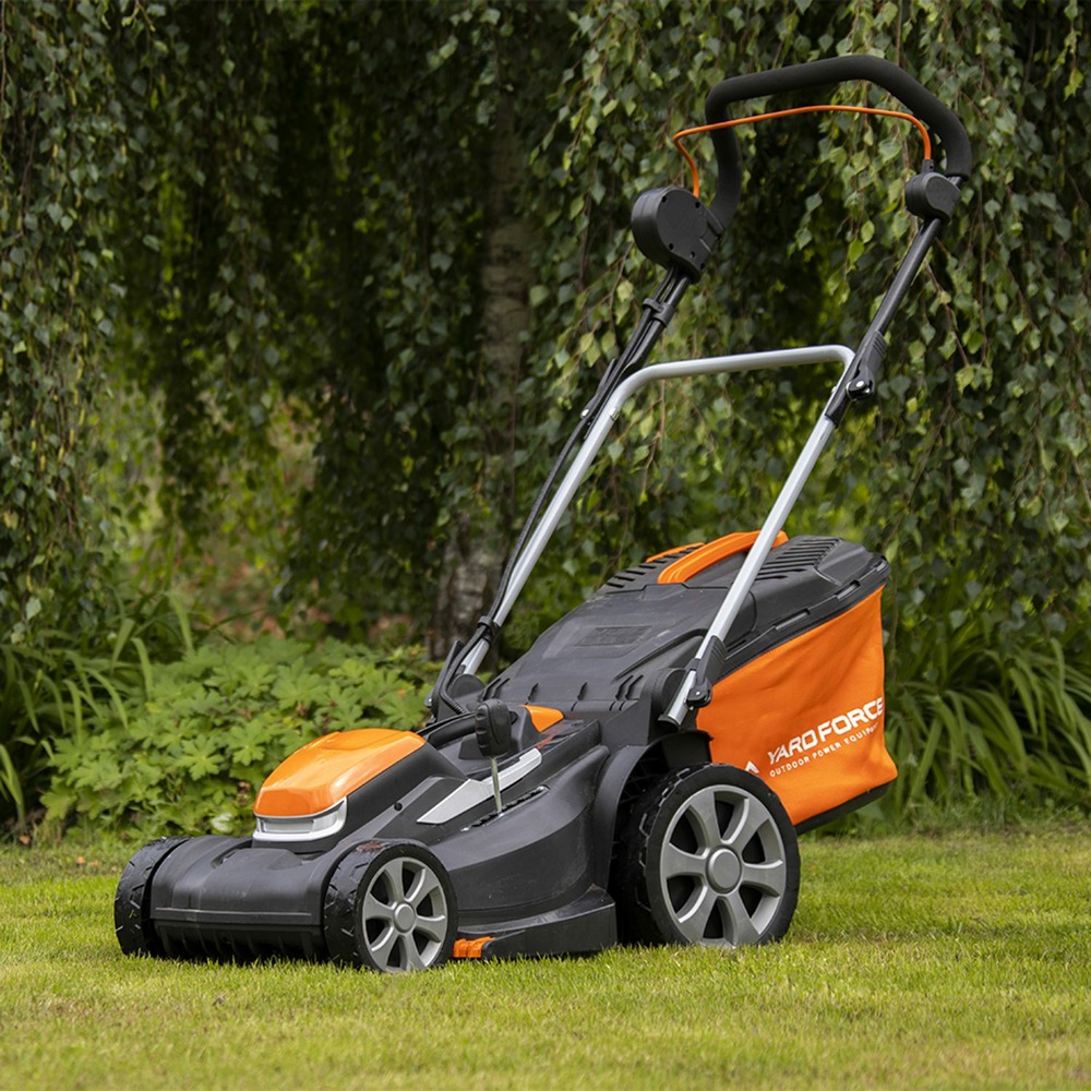 Tondeuse à gazon rotative sans fil 37cm, avec double batterie lithium-ion 2x20v et chargeur rapide - lm c37