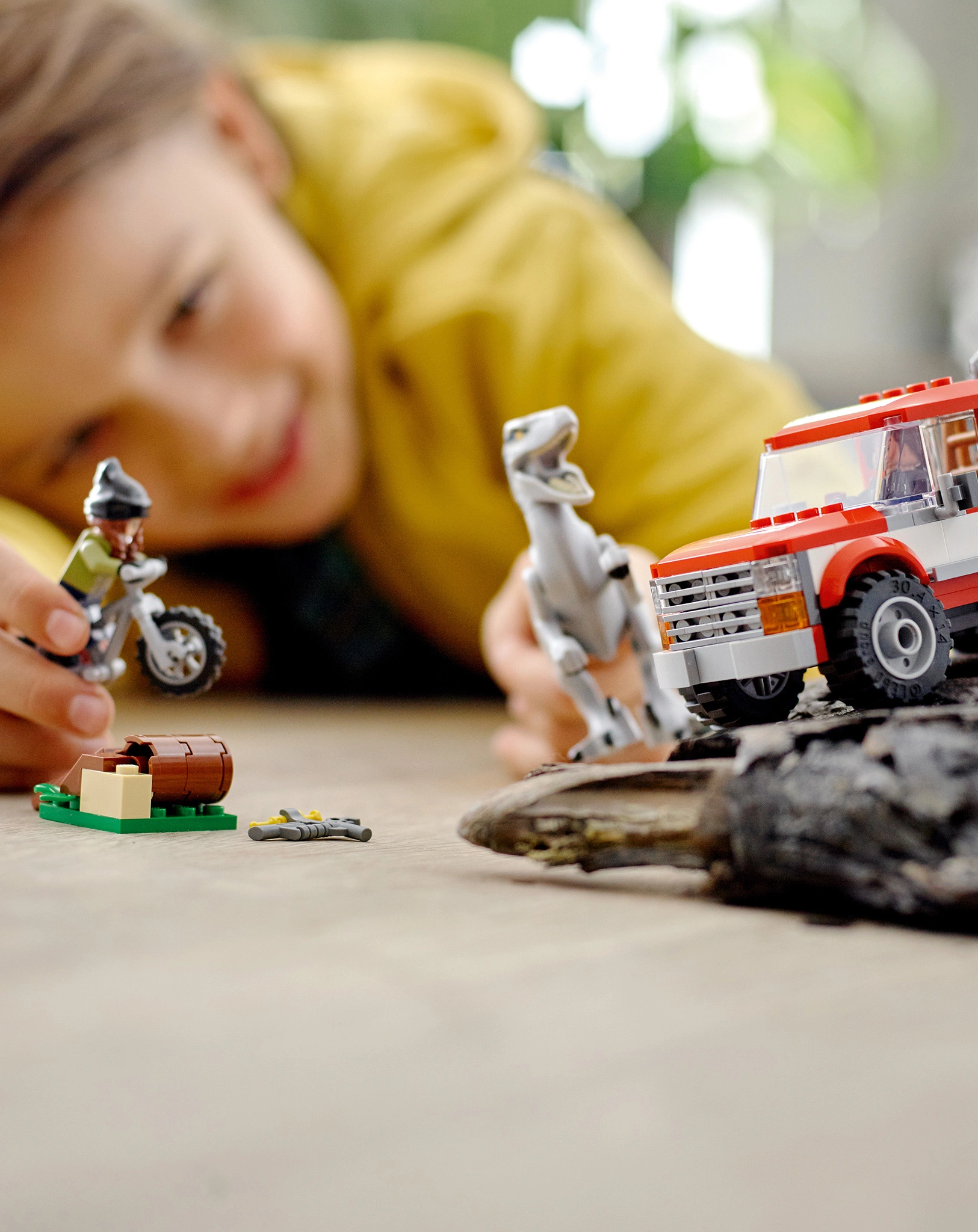 LEGO® Jurassic World™ 76946 Blue & Beta in der Velociraptor-Falle