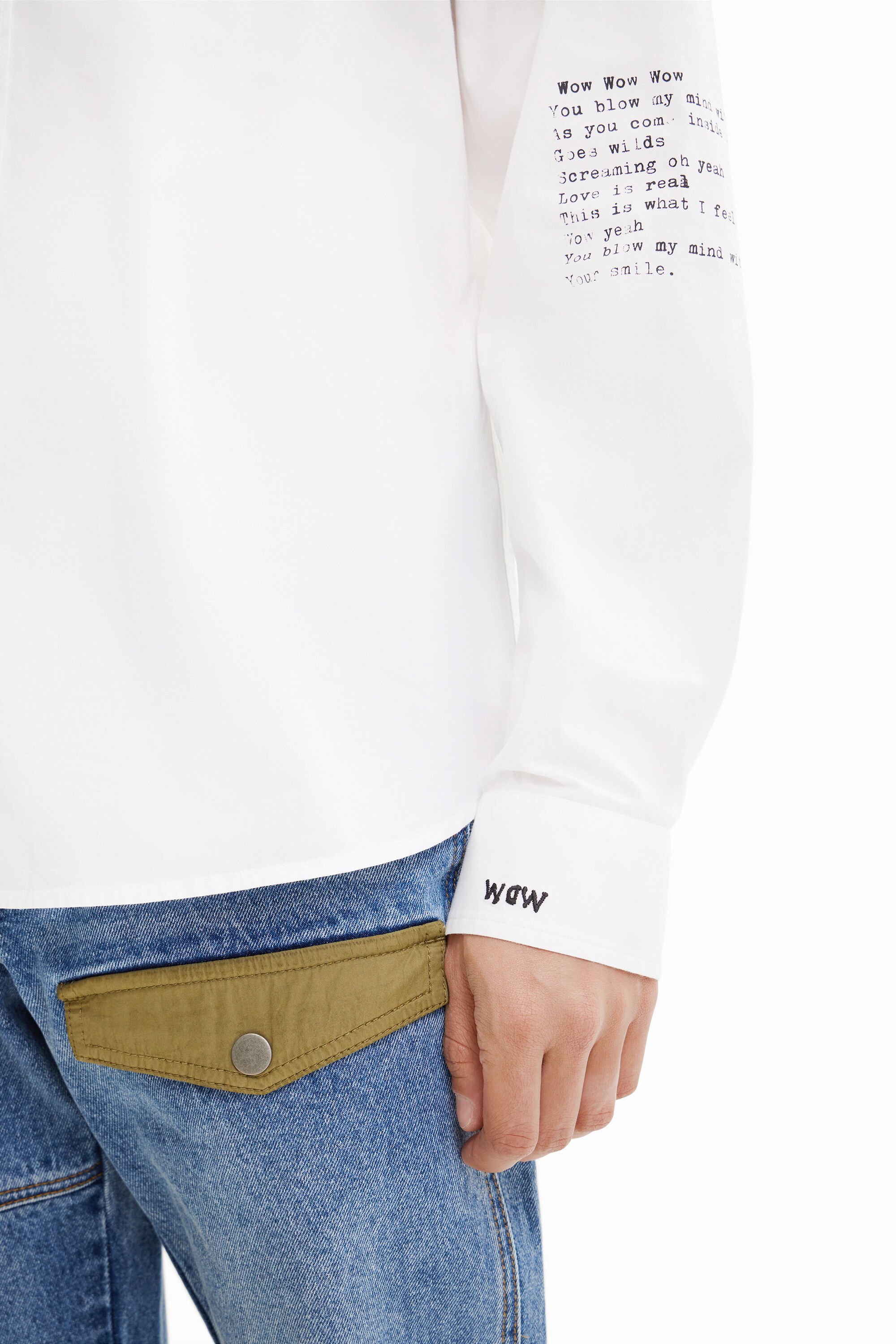 Chemise messages contraste