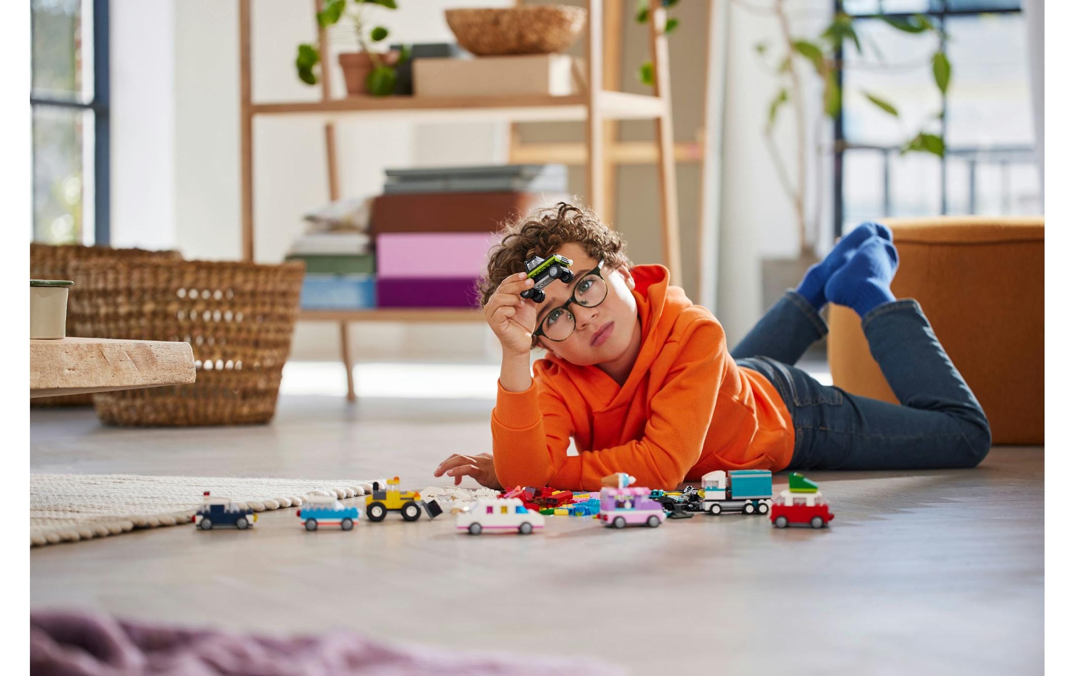 Classic Kreative Fahrzeuge 11036Für fahrzeugbegeisterte Kinder mit buntem, kreativem Bau- und Spielspass auf Rädern