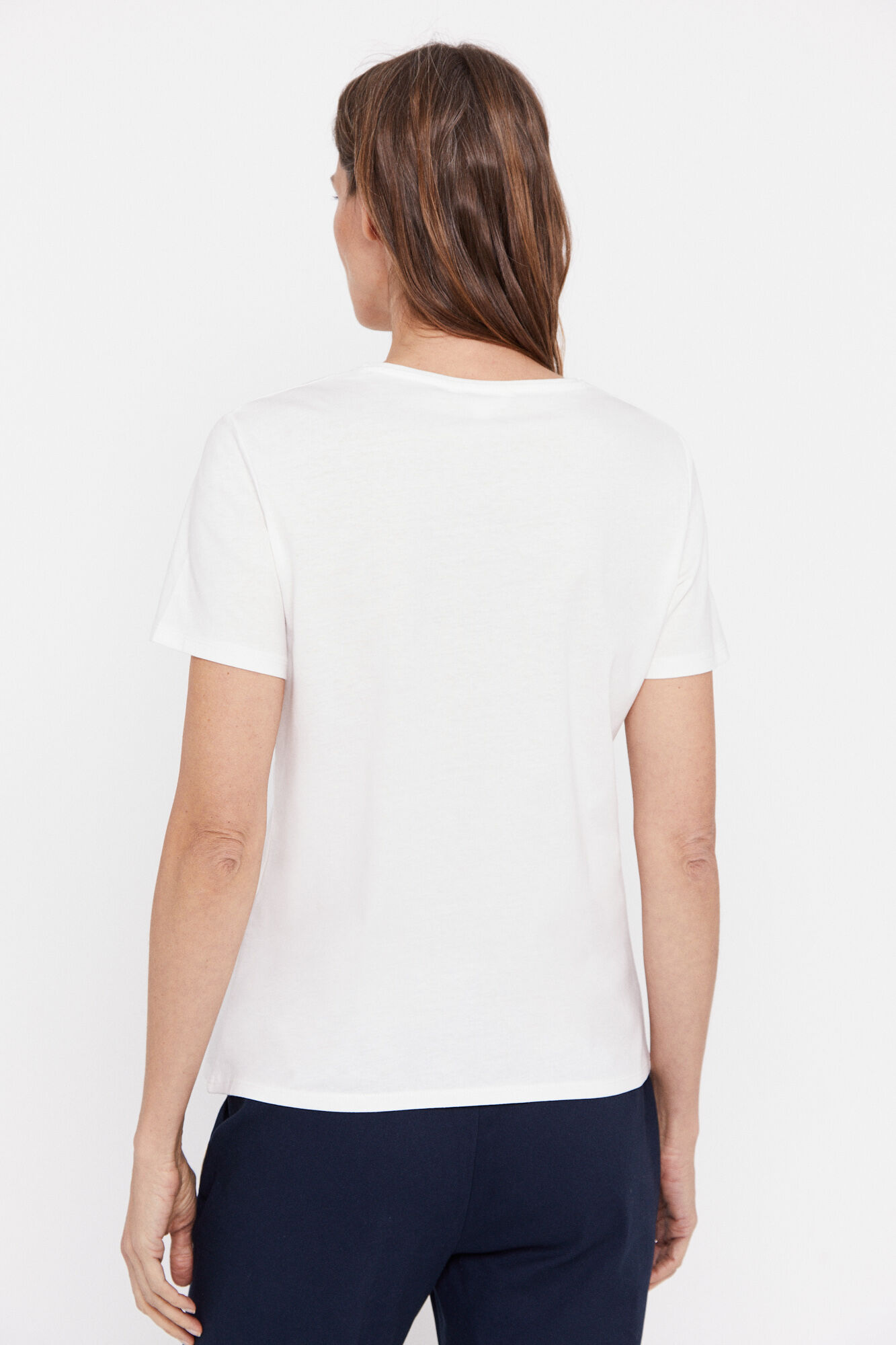 Camiseta com bordado floral - Branca