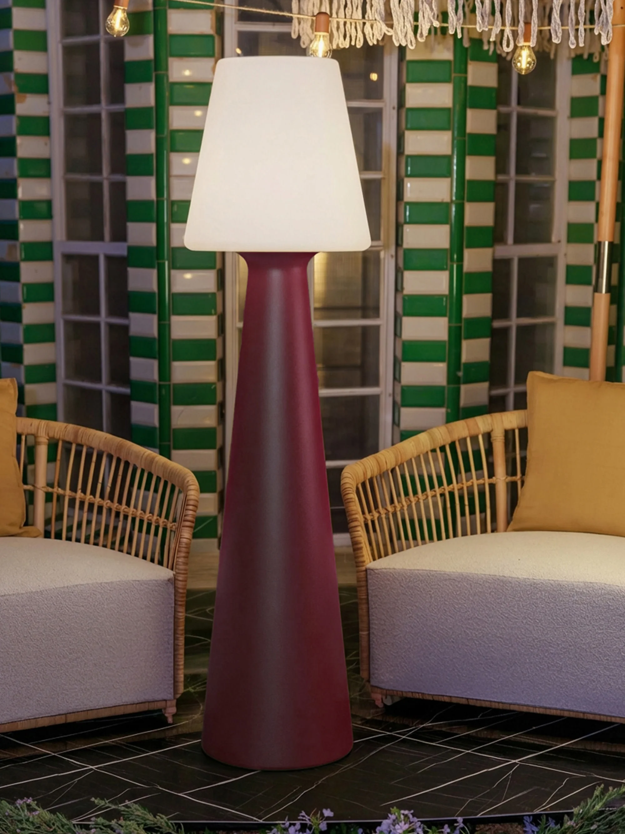 Grote dimbare LED vloerlamp Lola
