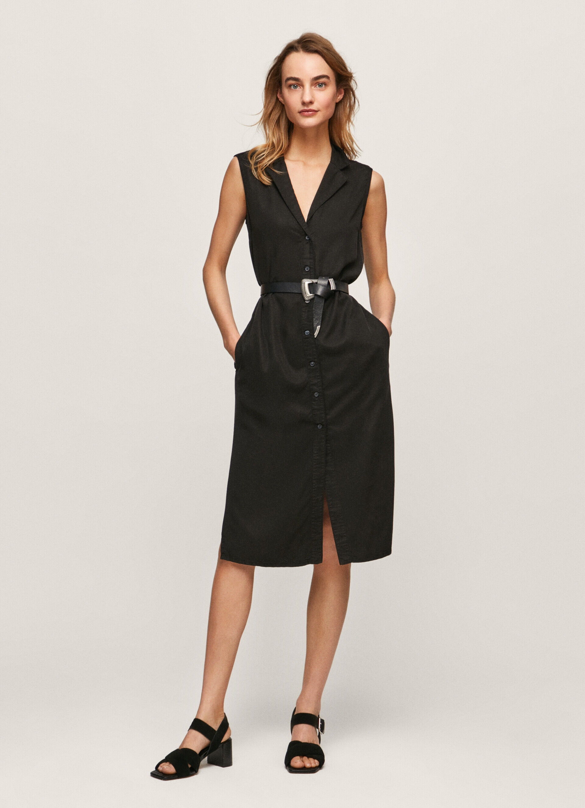 VESTIDO COM GOLA DE LAPELA - preto