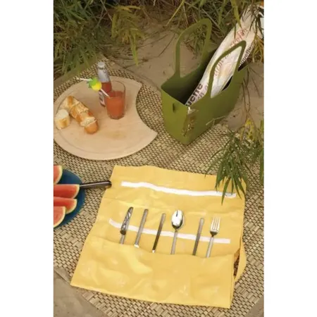 tesa On & Off Klettband zu Aufkleben und Aufnähen, schwarz