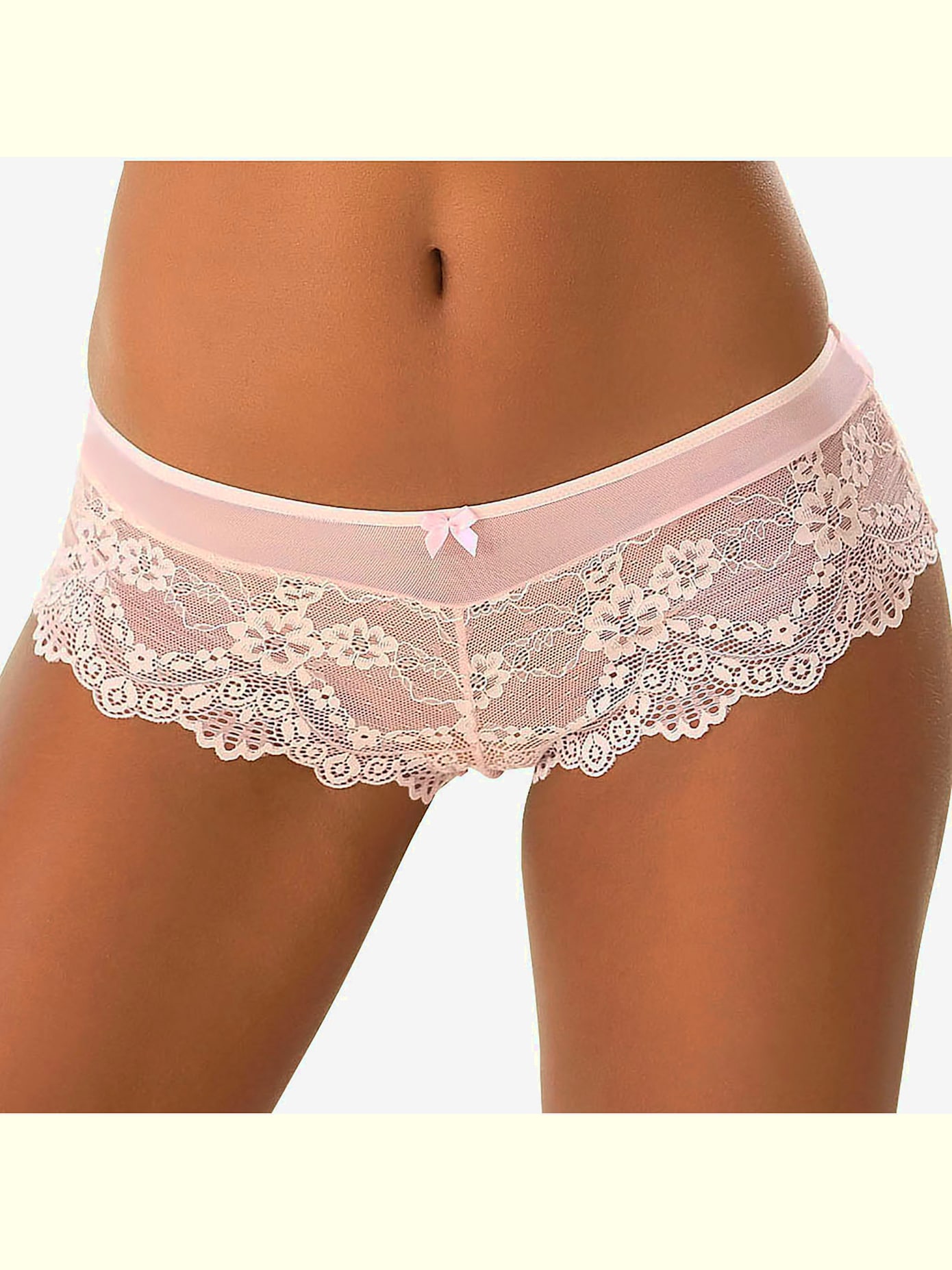 Panty féminin en dentelle délicate