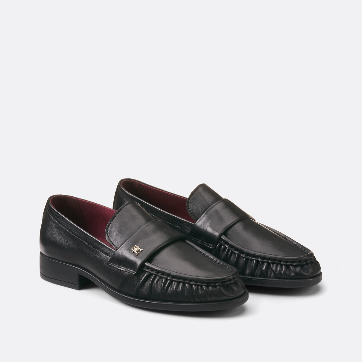 TOMMY HILFIGER<br>Mocassins em couro Party, fabricados na Europa