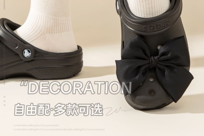 Dewy Kiss - Bow Clog Shoe Charm Set