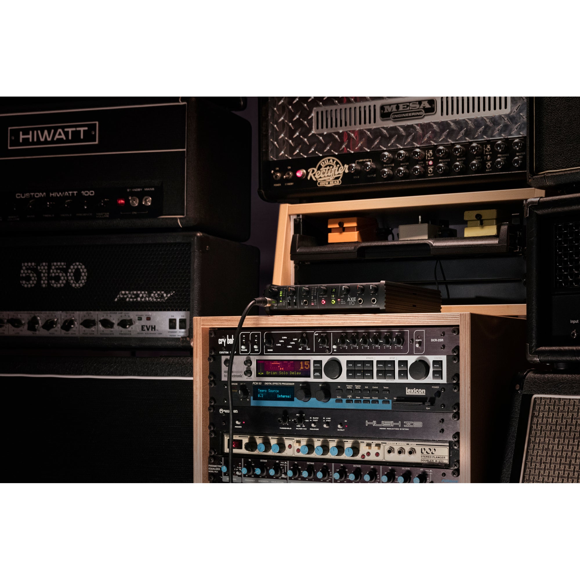 IK Multimedia AXE I/O USB audio interface