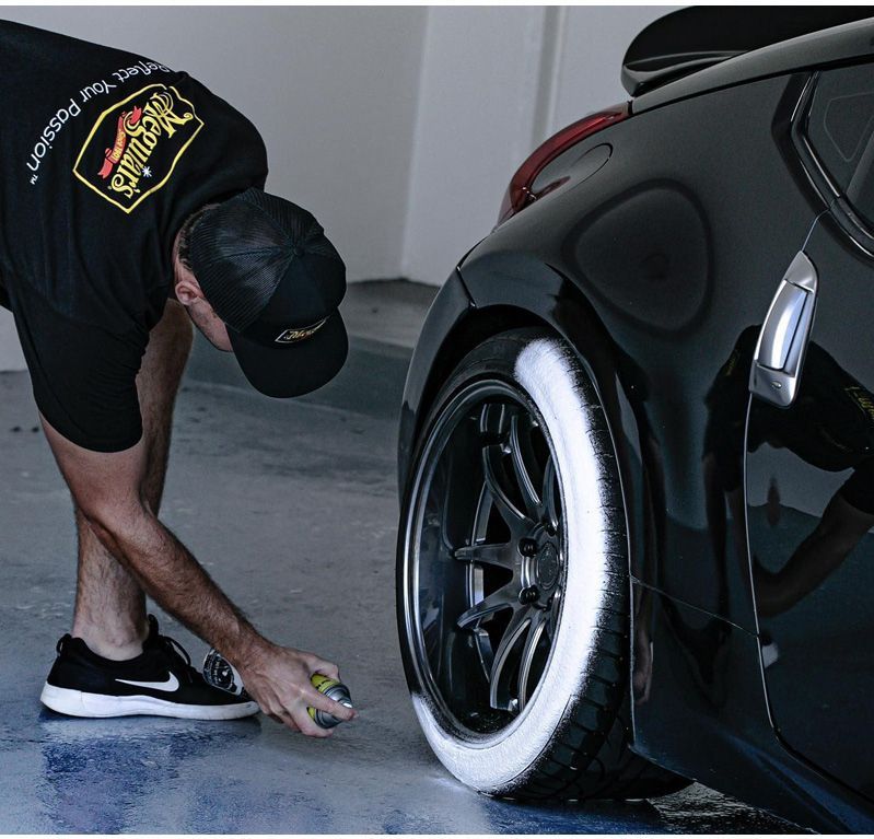 Meguiars - Ultimate Insane Shine Foam - Bandenzwart Spray
