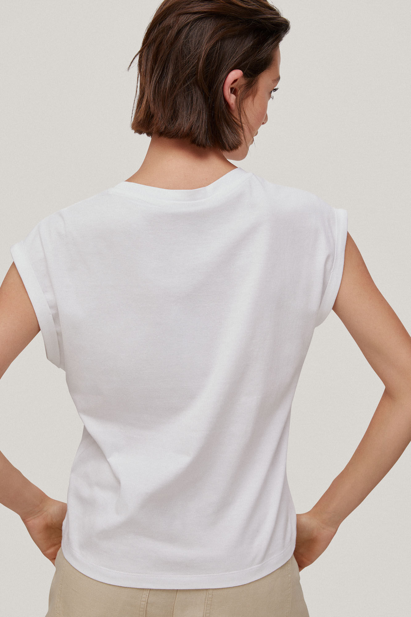 Camiseta de manga curta com logo - Crudo