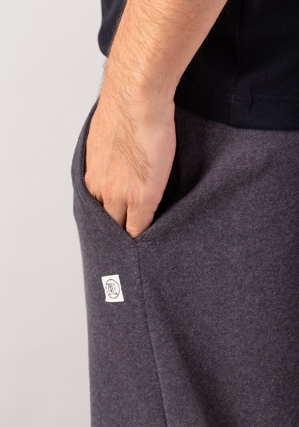 WE ARE ZRCL Trainerhose Trainer Pant Onyx