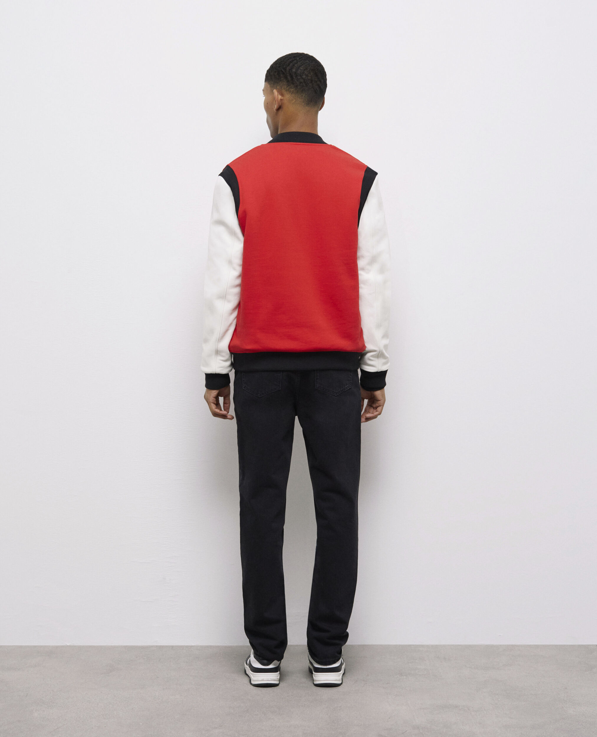 Blouson avec cuir et broderies
