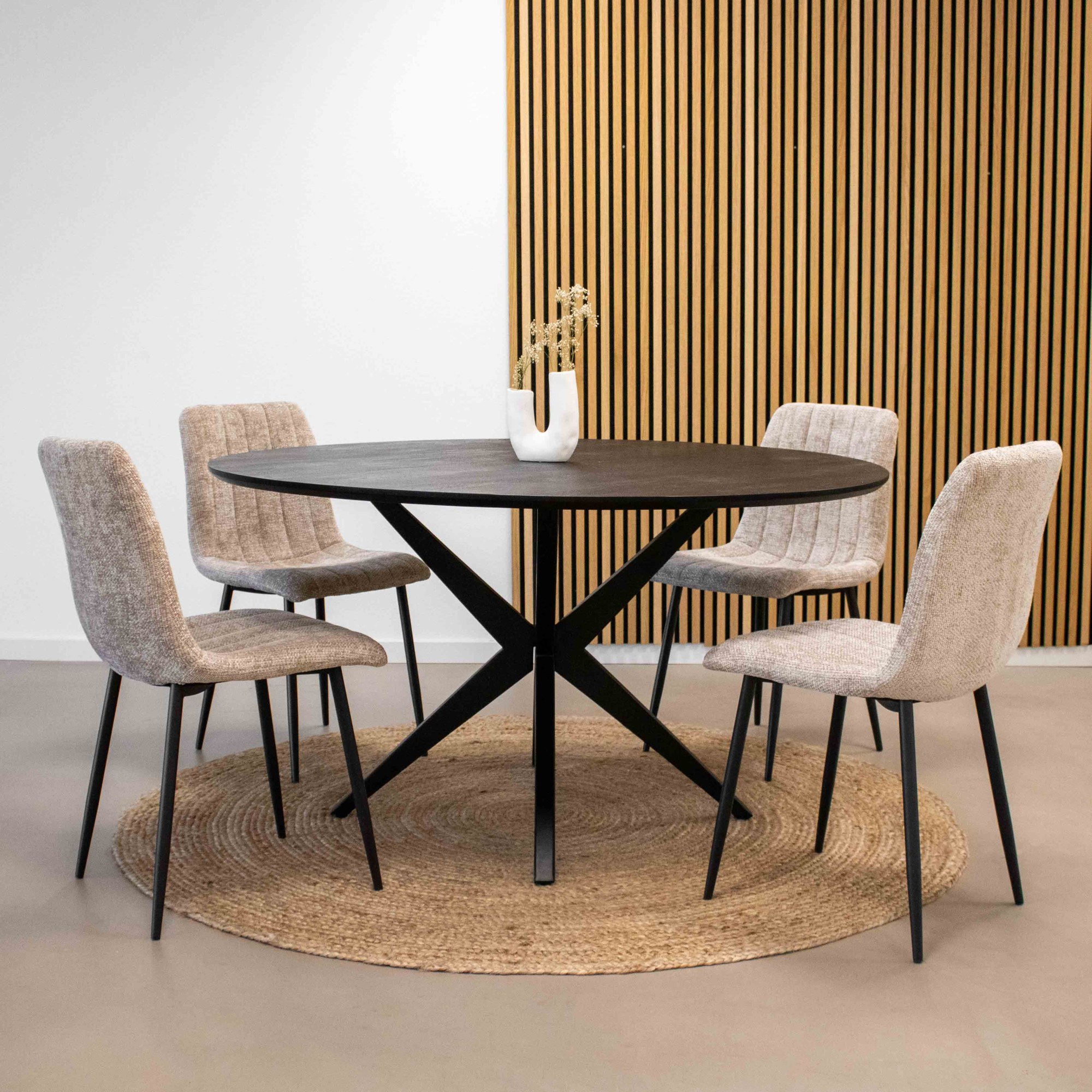 Kick tafel Havard - rond 140cm zwart