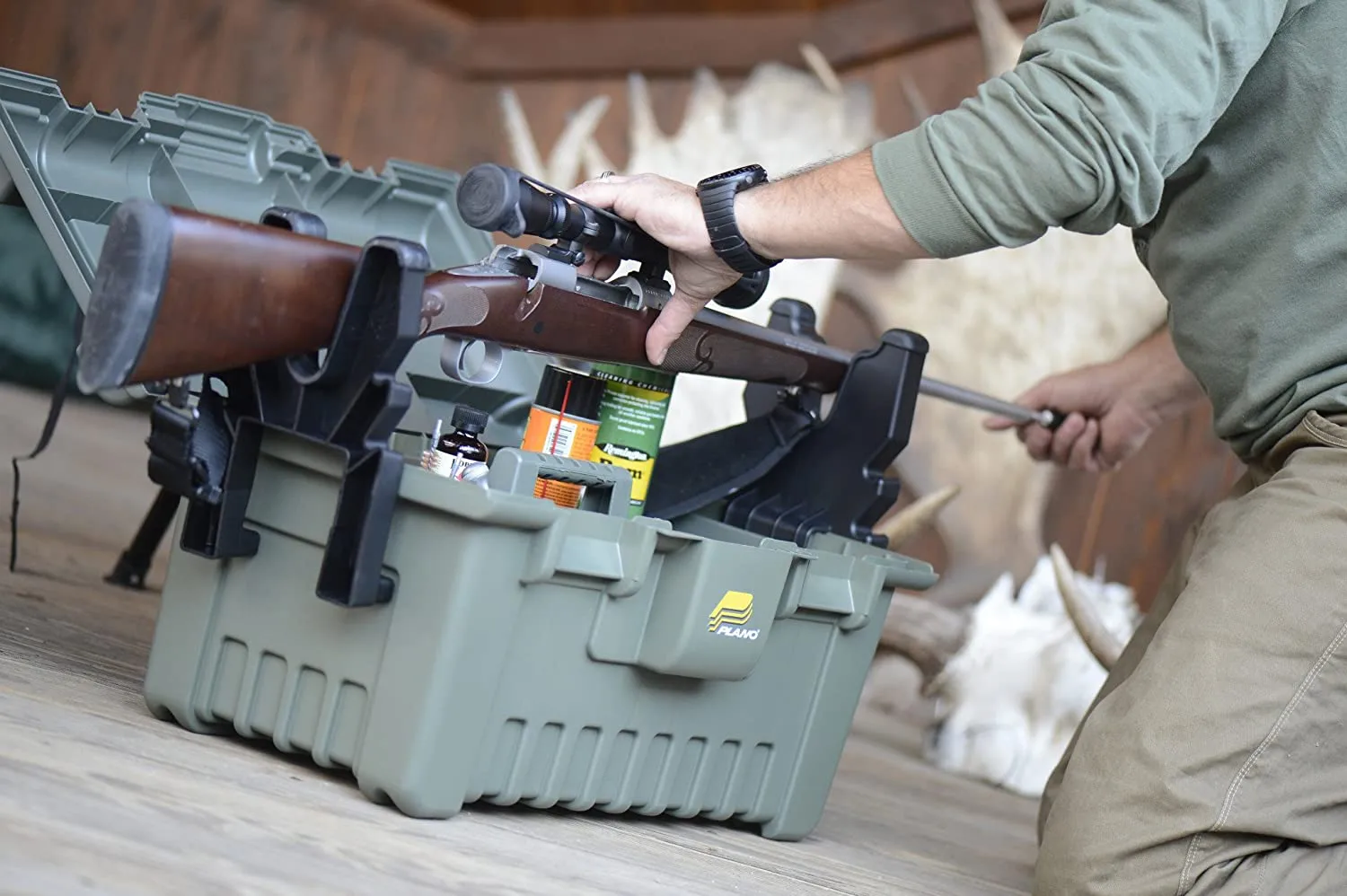 Plano 178100 Shooters Cs Xl W Gun Rest Green