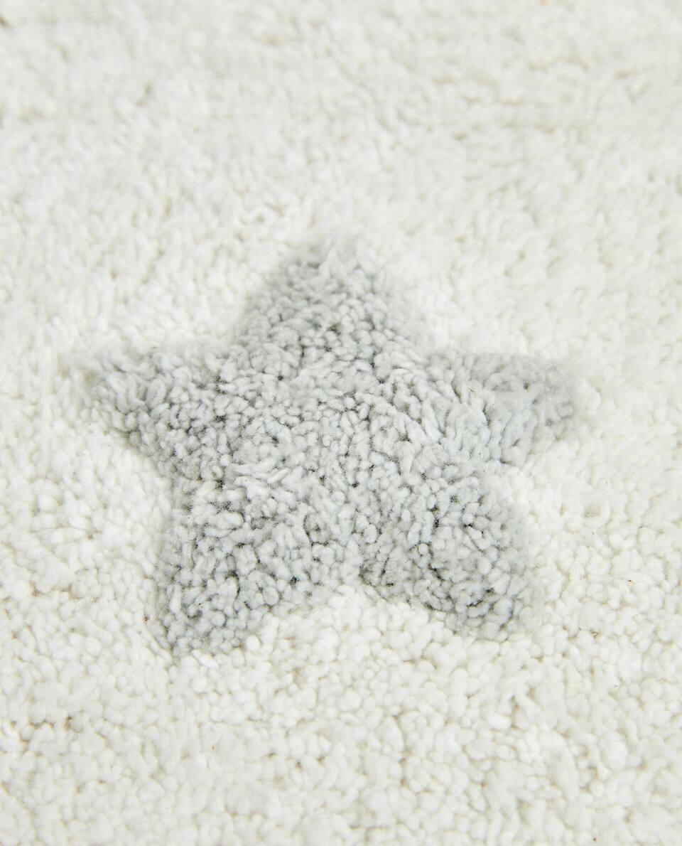 TAPETE DE BANHO INFANTIL COM ESTRELAS DE POMPON