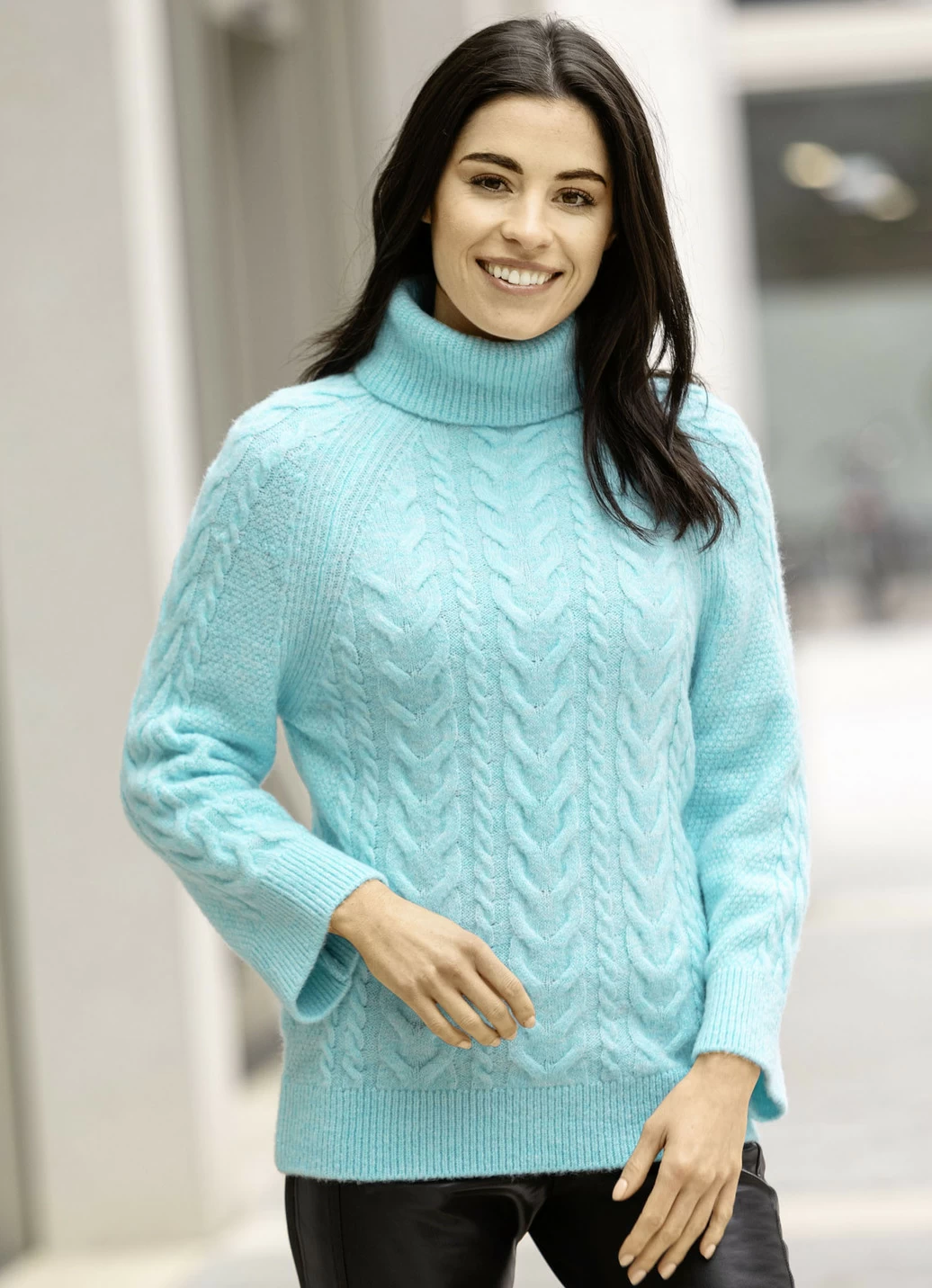 Pullover in Strukturmix