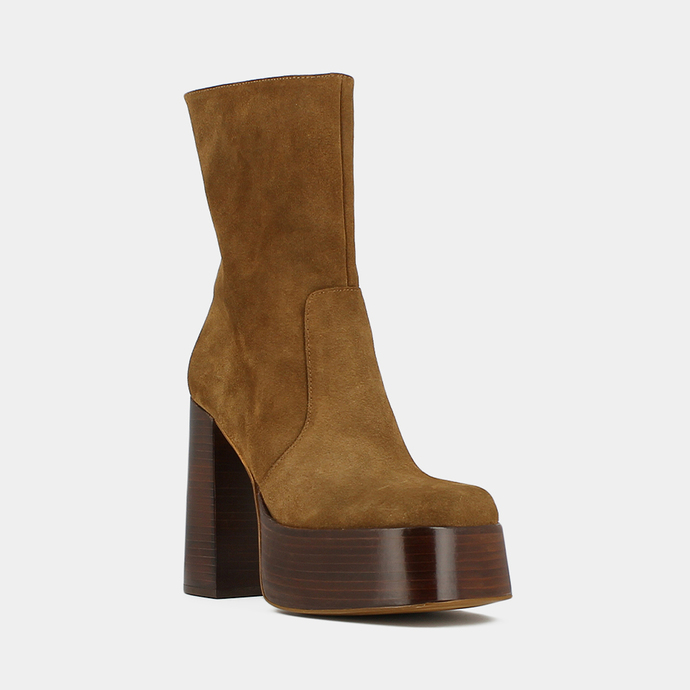 Boots à plateformes et bouts carrés  en croute tabac