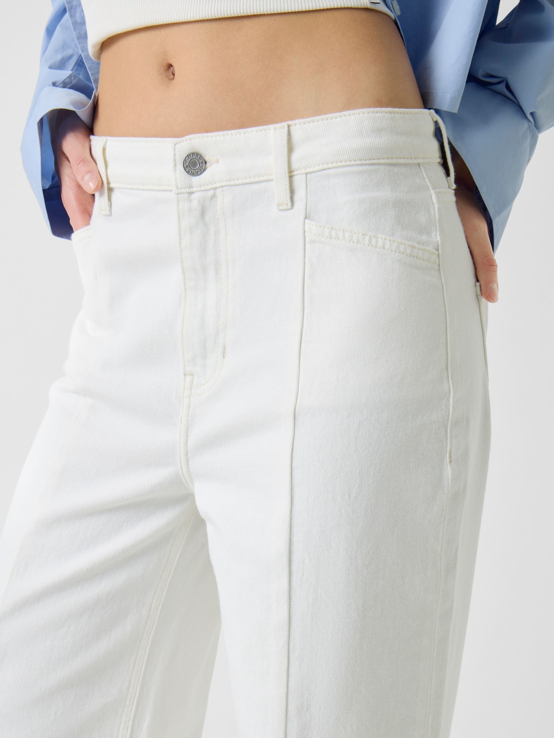 Calça jeans cropped de perna larga com costura G11
