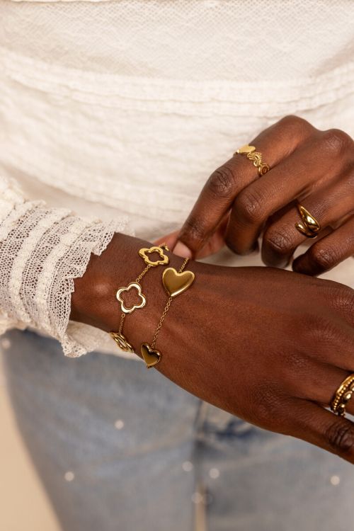 Armband met twee hartjes