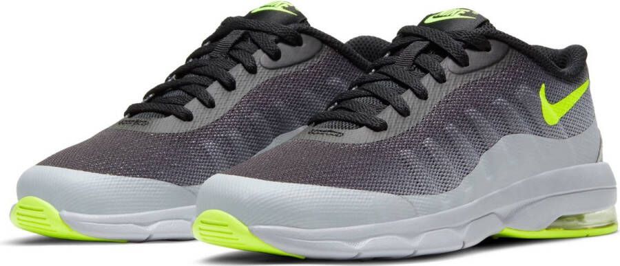 Nike Air Max Invigor Jongens Sneakers Wolf Grey Volt Black