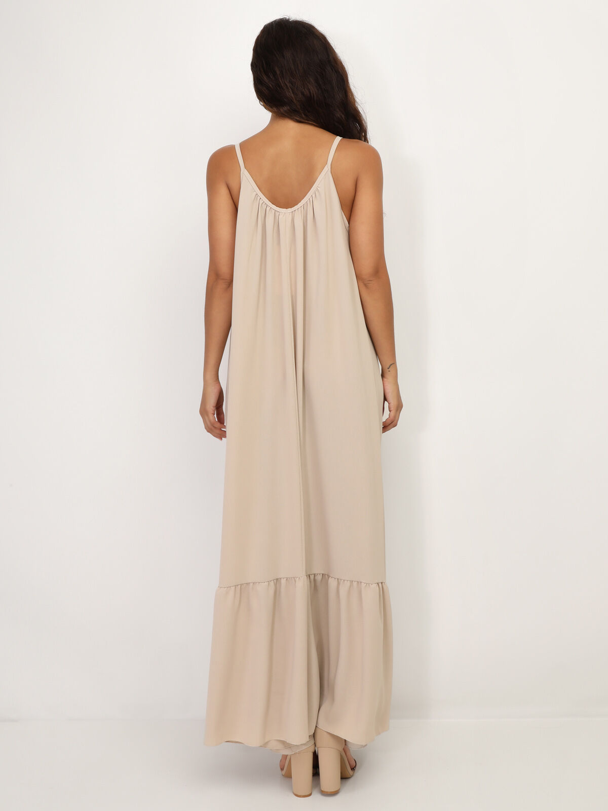 Robe fluide à bas évasé et volonté- Beige