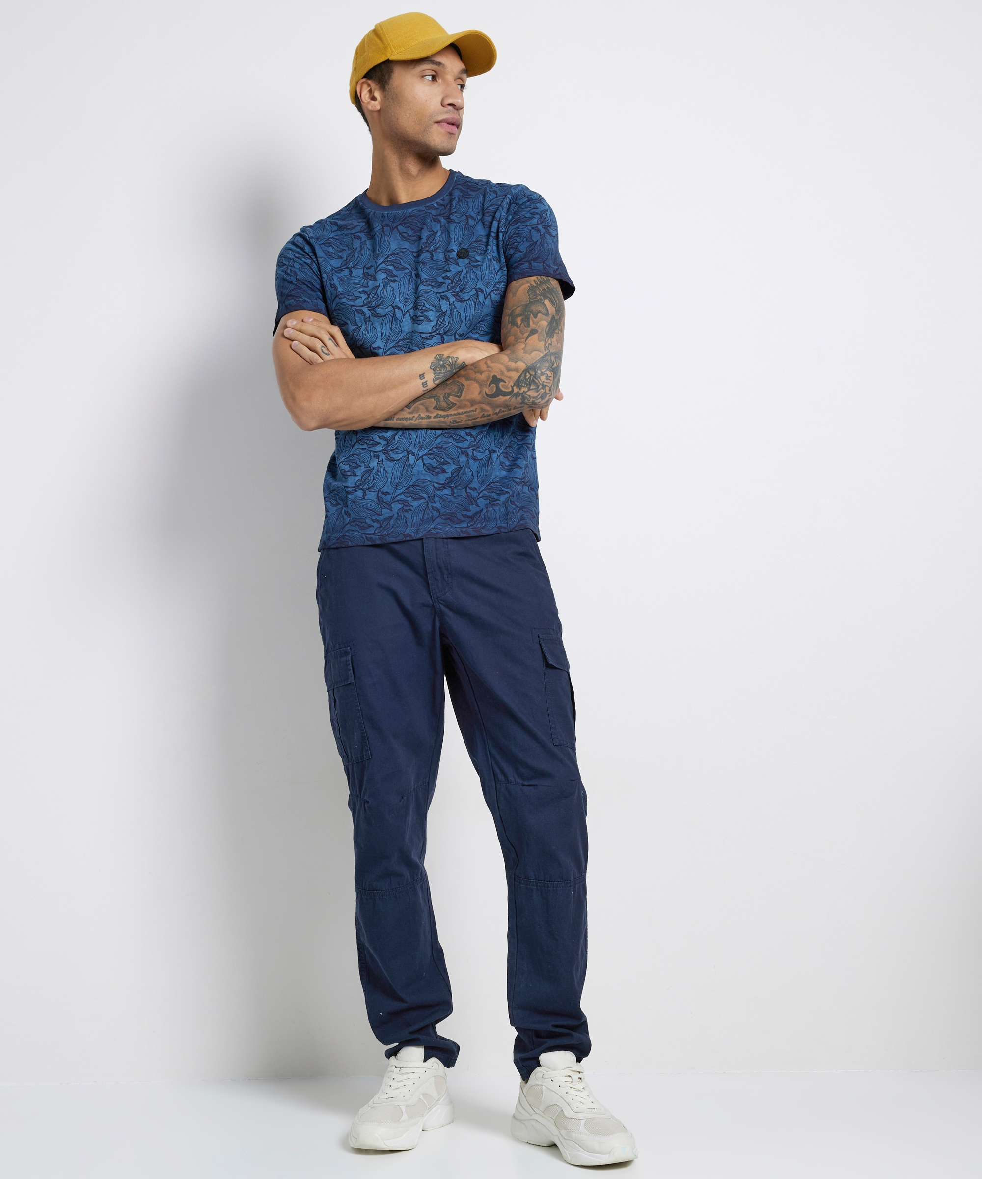 t-shirt met bladerprint